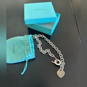 Bought for my daughter for her 2020HS Graduation and she no longer wears it.